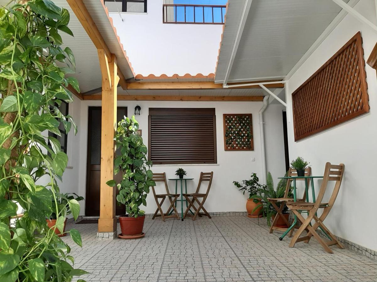 サンティアゴ・ド・カセーンAlojamento Ferreira - Apartamento Bアパートメント エクステリア 写真